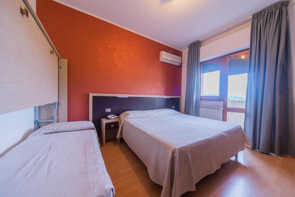 Hotel Del Camerlengo Fara San Martino Kamer foto