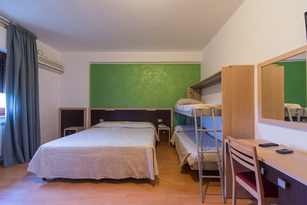 Hotel Del Camerlengo Fara San Martino Kamer foto